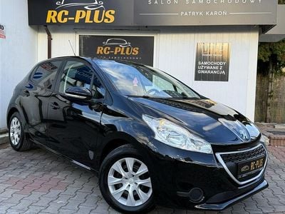 Czarny (metalik) Używany 2013 Peugeot 208 Hatchback | 15 999 zł (Dość drogi)
