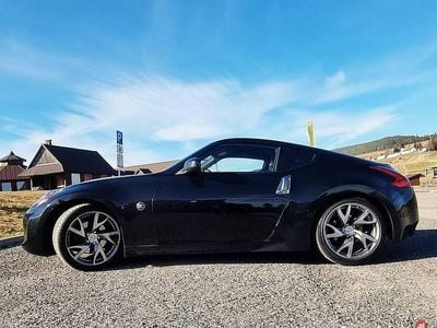 używany Nissan 370Z / 2018 / Premium / RAYS 19'' / Navi / Automat / Łopatki