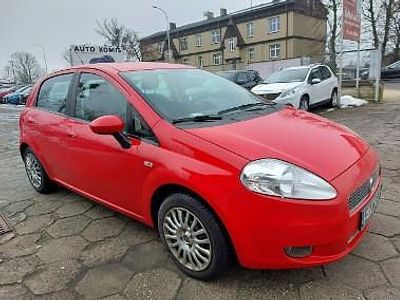 używany Fiat Grande Punto 1.2dm 90KM 2009r. 208 045km