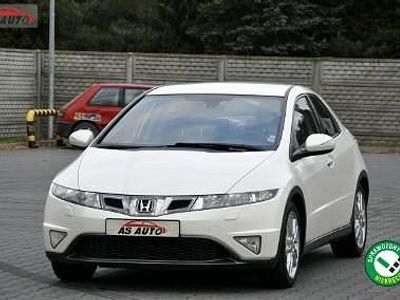 Biały Używany 2010 Honda Civic Sport Hatchback | 27 450 zł (Dość drogi)