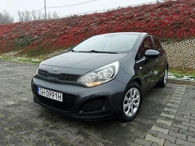 Używany Kia Rio 70 KM (51 kW) 2013 Czarny Hatchback