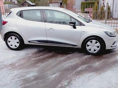 Używany Renault Clio IV 2018 Srebrny Hatchback