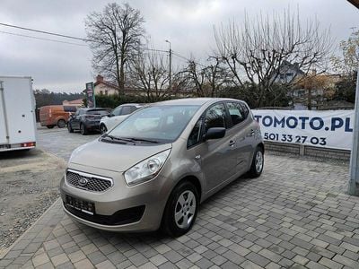 Żółtozłoty Używany 2013 Kia Venga Hatchback | 19 900 zł (Dobra cena)