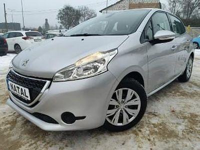 używany Peugeot 208 1dm 68KM 2014r. 91 000km