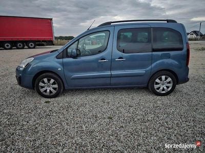 Niebieski Używany 2016 Citroën Berlingo Minivan | 33 000 zł (Uczciwa cena)