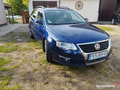 Granatowy Używany 2008 VW Passat Kombi | 16 500 zł (Dość drogi)