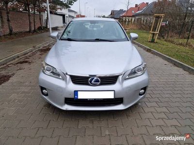 używany Lexus CT200h 