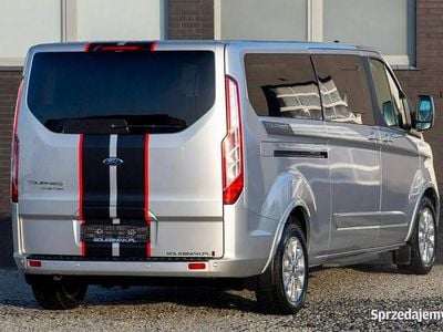 Srebrny Używany 2022 Ford Tourneo Custom Titanium Van | 136 900 zł (Dobra cena)