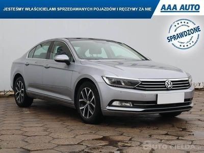 Używany VW Passat 2019 Srebrny