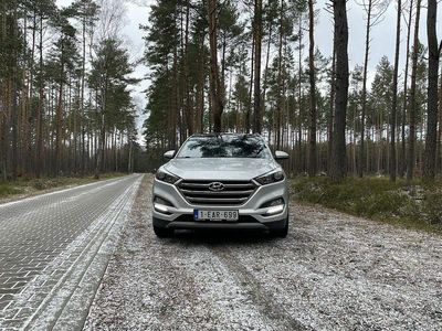 Używany Hyundai Tucson 2017 Srebrny SUV