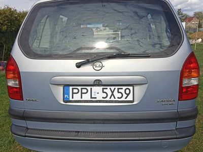 używany Opel Zafira 2.0 elegance 2001 7 osobowy