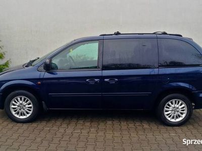 używany Chrysler Voyager Voyager 7 - osób._Tempomat_Skóry_El. fotele_Klimatr7 - osób._Tempomat_Skóry_El. fotele_Klimatr