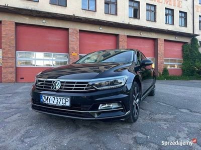 Używany VW Passat R-line 2017 Czarny Sedan/Limuzyna