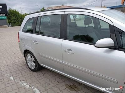 Używany Opel Zafira 116 KM (85 kW) 2009 Minivan