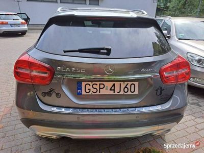 używany Mercedes GLA250 r 2014 210 KM, 77000 km