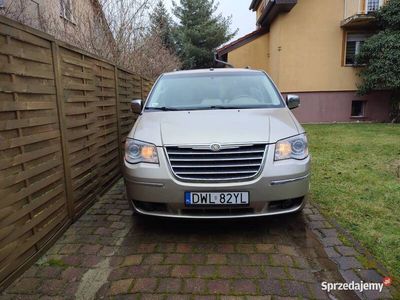 używany Chrysler Town & Country swivel'n go