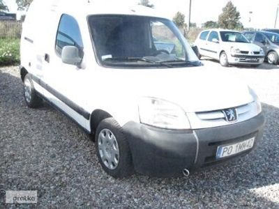 Biały Używany 2007 Peugeot Partner Minivan | 6900 zł