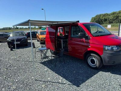 Używany VW T5 102 KM (75 kW) 2010 Bordowy Van