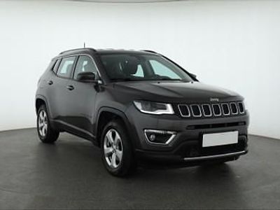Używany Jeep Compass 170 KM (125 kW) 2018 Szary SUV
