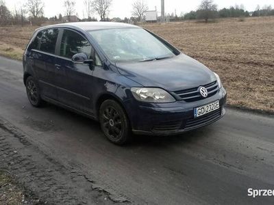 używany VW Golf Plus 2006 rok 1.9 TDI uszkodzony po wandaliźmie