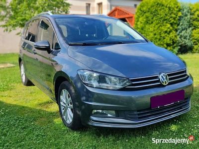 używany VW Touran 2016 rok 1.6 TDI panorama aktywny tempomat