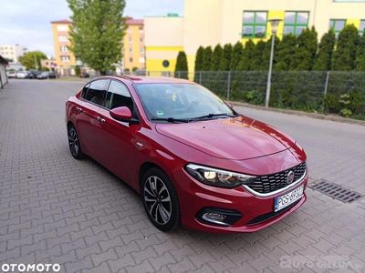 Rosso amore bordowy Używany 2019 Fiat Tipo Sedan/Limuzyna | 28 900 zł (Uczciwa cena)