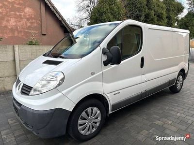 Biały Używany 2013 Renault Trafic Minivan | 29 000 zł (Super Cena)