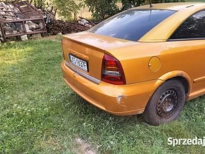 Złoty Używany 2000 Opel Astra Coupe | 1500 zł