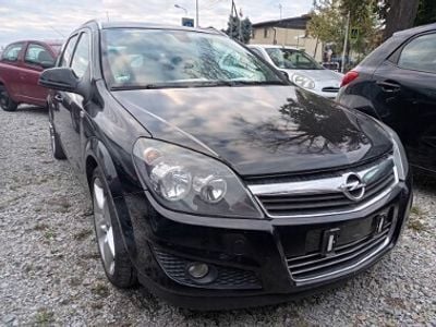 Używany Opel Astra Essentia 200 KM (147 kW) 2005 Niebieski Hatchback