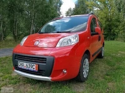 Czerwony Używany 2010 Fiat Qubo Trekking Minivan | 24 500 zł