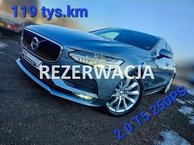 Używany Volvo V90 250 KM (183 kW) 2019 Czarny Kombi