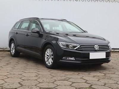 używany VW Passat B8 , Automat, Navi, Klimatronic, Tempomat, Parktronic,