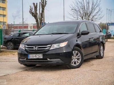 Używany Honda Odyssey 248 KM (182 kW) 2016 Czarny Minivan
