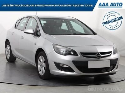 Używany Opel Astra 2013 Srebrny