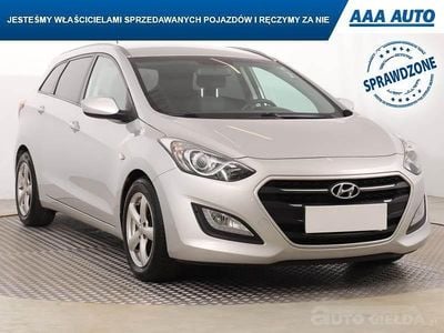 Używany Hyundai i30 90 KM (66 kW) 2015 Srebrny
