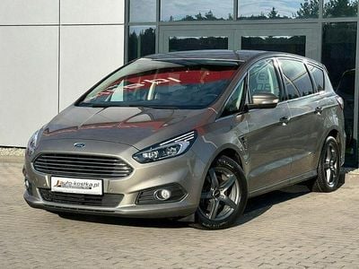 Szary Używany 2016 Ford S-MAX S Minivan | 48 999 zł (Uczciwa cena)