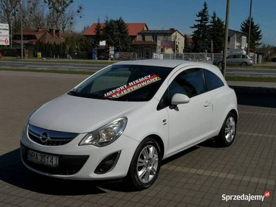 używany Opel Corsa 1.2dm 80KM 2013r. 186 000km