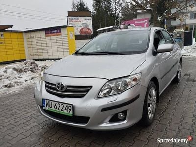 Używany Toyota Corolla 2008 Srebrny Sedan/Limuzyna