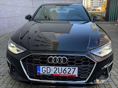 Używany Audi A4 S-Line 252 KM (185 kW) 2020 Czarny Sedan/Limuzyna
