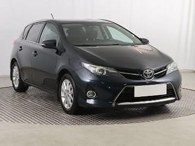 Niebieski Używany 2013 Toyota Auris Hatchback | 31 499 zł (Uczciwa cena)