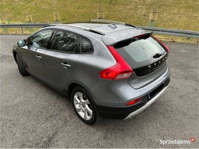 używany Volvo V40 CC 2.0 150 Ps Panorama Led Navi