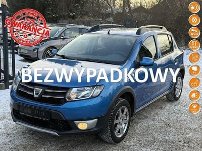 Niebieski (metalik) Używany 2015 Dacia Sandero Stepway Hatchback | 24 700 zł (Uczciwa cena)