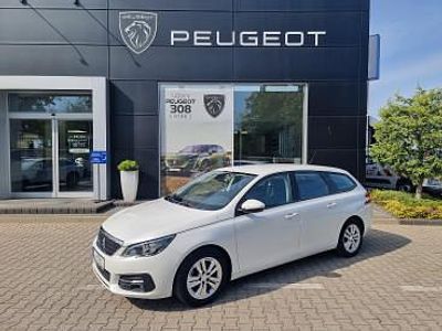 Biały Używany 2021 Peugeot 308 SW Active Kombi | 47 900 zł (Dość drogi)