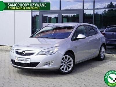 Srebrny Używany 2012 Opel Astra Hatchback | 34 999 zł (Dość drogi)