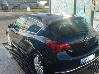 Czarny Używany 2013 Opel Astra Hatchback | 18 500 zł (Dość drogi)