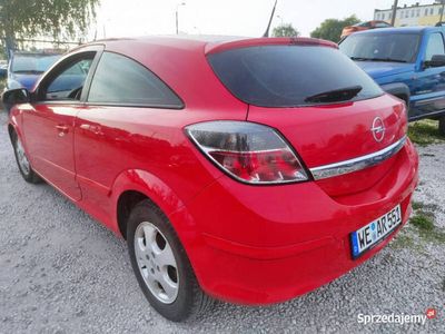 używany Opel Astra 1.4dm 90KM 2005r. 161 473km