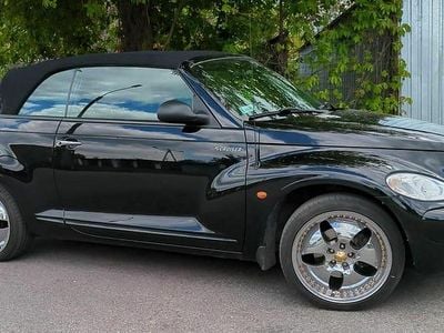 Używany Chrysler PT Cruiser 2005 Czarny Kabriolet