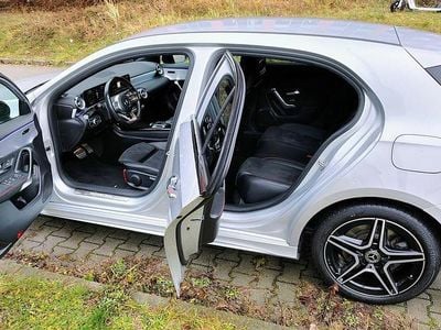Używany Mercedes A250 Business 102 KM (75 kW) 2020 Srebrny Hatchback