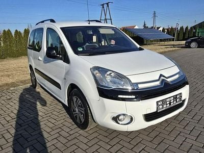 Używany Citroën Berlingo 90 KM (66 kW) 2013 Biały Minivan