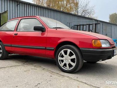 używany Ford Sierra 3d bez rdzy, bardzo ładny egzemplarz